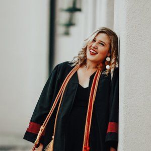 Meet your Posher, Aurora